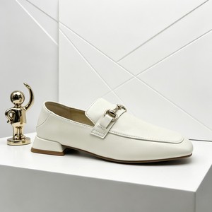 รองเท้าหนังแท้ผู้หญิงแบบใหม่สั่งทำพิเศษ น้ำหนักเบา สวมใส่สบาย - Product Image 4