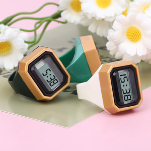 Compteur numérique à anneau avec affichage LED, compteur de doigt en plastique, outil de comptage et de chronométrage - Product Image 1