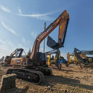 Excavatrice sur chenilles hydraulique SANY 235c d'occasion, 23,5 tonnes, avec moteur, capacité de la benne de 0,9 m, puissance de 128,5 kW - À vendre - Product Image 2