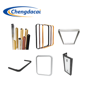 Profili in Alluminio Serie 6000 Personalizzati OEM, Verniciati a Polvere e Anodizzati, per Saldatura, Piegatura, Taglio ed Estrusione di Porte e Finestre - Product Image 1