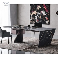 Bureau créatif moderne Design élégant pour des espaces de travail fonctionnels et élégants