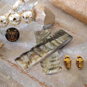 Plaque en corne de bélier naturelle faite à la main avec plaque en corne de mouton personnalisée pour la poignée de porte de la cuisine par faizacraft - Product Image 3