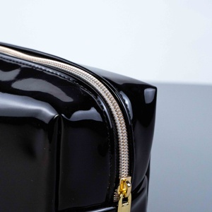 Fashionable PU Cosmetic <b>Bag</b> ODM OEM customization BSCI Lady Travel Zipper <b>Bag</b> Skincare Storage <b>Makeup</b> <b>Bag</b> - Product Image 3