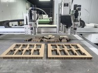 Découpeuse CNC pour carton ondulé pour la fabrication d'échantillons de boîtes