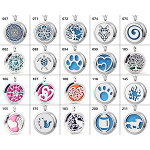 Custom Wholesale Stainless Steel Aroma Perfume Locket Jewelry Aromatherapy Pendant Essential Oil <strong>Diffuser</strong> <strong>Necklace</strong> - Product Image 3