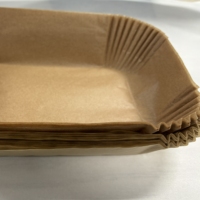 Poêle à frire rectangulaire jetable doublée de papier parchemin dégradable carré pour four
