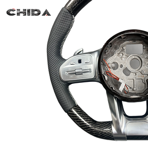 Volante Personalizado de Fibra de Carbono Brillante para <span class=keywords><strong>Mercedes</strong></span> <span class=keywords><strong>Benz</strong></span> 809 W205 C63 W213 E63 GLC G55 GLC300 CLA S300 S320 S500 - Product Image 2
