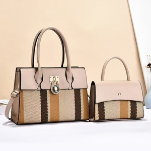 Sacs à main deux pièces mère-fille 2025 – Design simple à blocs de couleur en cuir PU avec fermeture éclair – Mode et luxe en polyester - Product Image 3