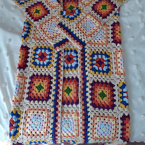 Personnalisé En Gros <span class=keywords><strong>Crochet</strong></span> Long <span class=keywords><strong>Granny</strong></span> Carré Cardigan Arc-En-Ciel Vintage Patchwork Coloré Boho Cardigan <span class=keywords><strong>Pull</strong></span> Femmes - Product Image 4