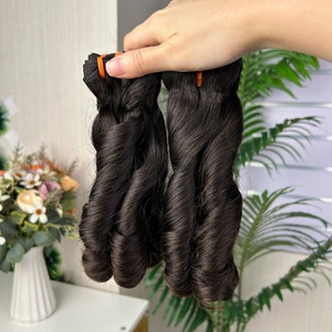 ผมต่อแบบม้วน Fumi Spring Curl คุณภาพดีเยี่ยมแบบ Super Double Drawn ผมแท้ 100% สีดำธรรมชาติ - Product Image 2