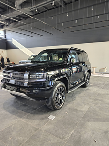 2026 Denza <span class=keywords><strong>B5</strong></span> Híbrido Enchufable BYD Denza <span class=keywords><strong>B5</strong></span> Vehículo de Nueva Energía Coches con Volante a <span class=keywords><strong>la</strong></span> Derecha BYD Leopard 5 Vehículo Todoterreno - Product Image 2