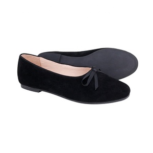 Nouveau design de chaussures plates pour femmes à tige en cuir suédé noir vente en gros - Product Image 3
