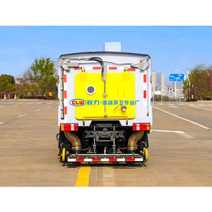 รถกวาดถนน Foton 4x2 พร้อมเครื่องทำความสะอาดพื้นผิวถนนแบบแรงดันสูงและเครื่องดูดฝุ่นสำหรับกวาดถนนในเขตเมือง - Product Image 5