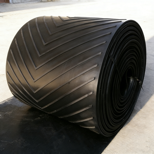 Bandes transporteuses en caoutchouc V Chevron durables, à crampons, pour les opérations minières lourdes - Product Image 5