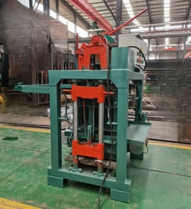 Machine à fabriquer des blocs creux mobiles ZheBang, moteur 4.8KW 380V, pour blocs de pavage autobloquants en cendres volantes, vibration facile - Product Image 4