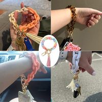 Bracelet porte-clés en acrylique à chaîne épaisse, romantique pour la Saint-Valentin, avec pompon et fermoir doré