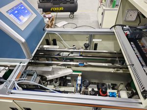 Machine de scellage électrique à colle thermofusible CB-110S pour l'emballage de cartons de produits alimentaires, de boulangerie et de produits chimiques - Product Image 3
