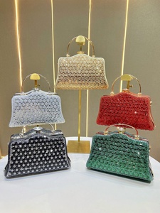 Nouvelles pochettes de soirée scintillantes <span class=keywords><strong>en</strong></span> strass, sac à main <span class=keywords><strong>en</strong></span> cristal perlé doré, pochette à chaîne détachable, sac de luxe orné de diamants pour soirée romantique - Product Image 2