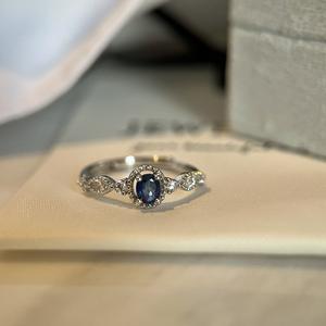 Bague en argent pur S925 au design rétro français avec une pierre précieuse aquamarine étincelante, anneaux de luxe légers et élégants - Product Image 5