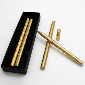 Bolígrafo de Gel Recargable de Estilo Japonés Hecho a Mano con Bola de Latón Puro de 0.5 mm - Product Image 1