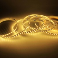 Le projet industriel de la lumière de bande menée par 2835 lumineux superbe 12V 8mm adaptent la lumière linéaire menée par coupe