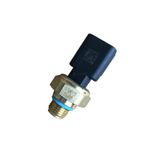 เซ็นเซอร์วัดแรงดันน้ำมันฮันเวิน 4921517 แบบเกลียวสำหรับรถบรรทุก - Product Image 1