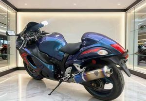 Suzuki <span class=keywords><strong>Hayabusa</strong></span> 1340cc Hyperbike - Moto de performance emblématique à quatre cylindres en ligne refroidie par liquide - Product Image 5