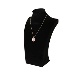 Présentoirs à bijoux en résine sur mesure de plusieurs tailles pour colliers, bustes à bijoux pour vitrine - Product Image 4