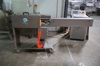 Grande machine à éplucher les légumes, équipement de transformation pour usage domestique, épluchage des carottes et des concombres pour les restaurants, les fermes et les industries