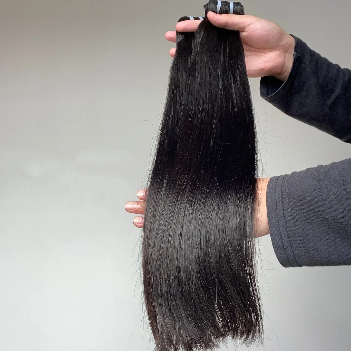 Rohhaar-Anbieter jungfräuliches kutikular angepasstes Haar, Bündel menschliches Haar gewelltes Haar Bündel brasilianisches 15A rohes kambodschanisches Haarbündel, Mink