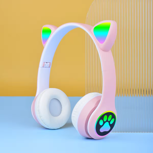 Venta al por mayor estéreo de la película de la música de los auriculares de color de la luz del gato corte de la pata de los auriculares luminosos TWS inalámbrico de los auriculares de la <span class=keywords><strong>VIV</strong></span>-23M - Product Image 3