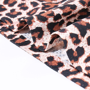 Heißer Verkauf Sexy Leopardenmuster Unterwäsche Damen Mittlere Taille Nahtlos Ultradünn Komfort G-String Unterhose <span class=keywords><strong>Tanga</strong></span> - Product Image 5
