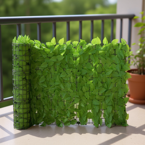 Malla de Plantas Artificiales de 236.2 x 29.5 Pulgadas, Tela de Polietileno Verde para Decoración de Balcón - Product Image 2