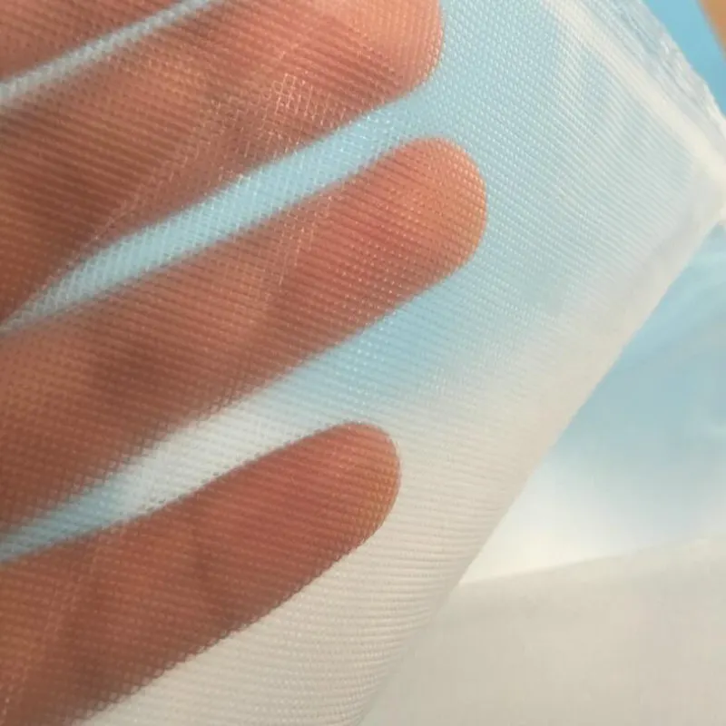 ठंडे पानी में घुलनशील कढ़ाई के लिए interlining स्टेबलाइजर कागज 100% pva कढ़ाई स्टेबलाइजर