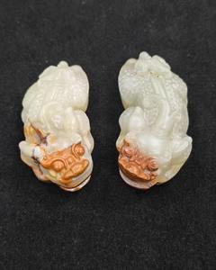 <span class=keywords><strong>Pixiu</strong></span> en jade blanc naturel sculpté à la main - Charme de richesse Feng Shui pour la décoration de bureau et de maison - Product Image 1