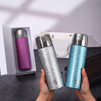 Mug de voyage isotherme à double paroi en titane, finition martelée, avec infuseur à thé – Tasse thermique de luxe pour le bureau