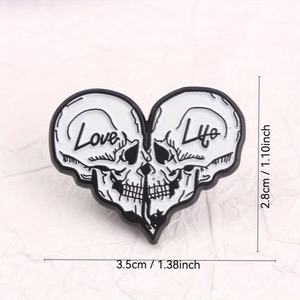 Punk Paradox "Love & Life" Heart Pin - Contrast Skull Duo avec contour noir et typographie gothique pour journaux et denim - Product Image 4