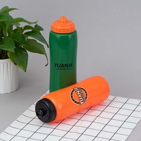 Bouteilles d'eau de sport à presser personnalisées avec logo imprimé, 32 oz, 1000 ml, grande capacité, anti-fuite, sans BPA, en plastique, pour le cyclisme