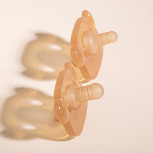 Ciuccio Ortodontico Sothie per Neonati Certificato CE con Contenitore, Motivo a Cuore Stampato per Bambini 0-12 Mesi, Regalo per <span class=keywords><strong>Baby</strong></span> Shower - Product Image 2