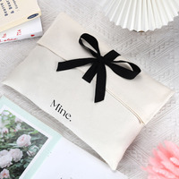 OEM Sac enveloppe en toile de coton biologique logo personnalisé sérigraphié vêtements livres cadeau pochette anti-poussière en coton avec nœud