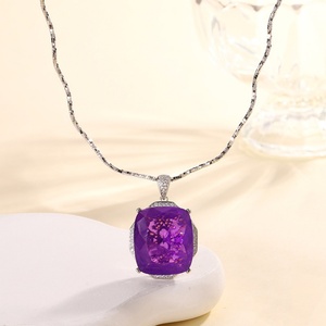 Collier pendentif géométrique en cuivre écologique de haute qualité avec zircone cubique rouge taillée en rectangle 20*23mm et pierres précieuses colorées - Product Image 4