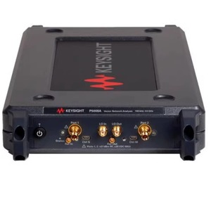 เครื่องวิเคราะห์เครือข่ายขนาดกะทัดรัด Keysight P9384b, 9 กิโลเฮิรตซ์ ถึง 20 กิโลเฮิรตซ์, 4 พอร์ต จำนวนแหล่งกำเนิดสัญญาณภายใน 1 แหล่ง - Product Image 1