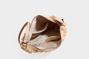 Pochette <span class=keywords><strong>de</strong></span> <span class=keywords><strong>soirée</strong></span> en PVC à sequins faite main au design unique avec doublure en polyester pour femme, sac polyvalent à fermeture éclair à porter sous le bras, collection été 2026 - Product Image 3
