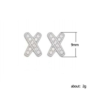Orecchini minimalisti a forma di X con zirconi per donna, gioielli alla moda in stile lettera piccola - Product Image 5