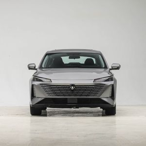 <span class=keywords><strong>Voiture</strong></span> d'<span class=keywords><strong>occasion</strong></span> Changan EADO 2024 de haute qualité, berline familiale 5 places, conduite à gauche, automatique, 1.4T, état <span class=keywords><strong>showroom</strong></span> - Product Image 3