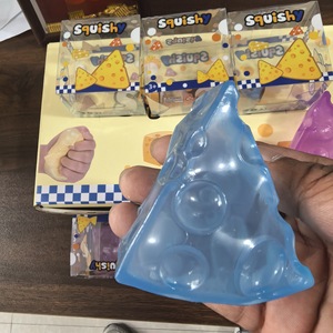 Juguete Antiestrés de Gelatina con Forma de Cuña de Queso, de Subida Lenta, Suave, para Escritorio de Oficina, Venta al por Mayor - Product Image 5
