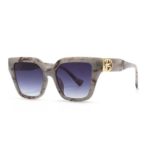 <span class=keywords><strong>Occhiali</strong></span> <span class=keywords><strong>da</strong></span> <span class=keywords><strong>Sole</strong></span> Premium 2025 con Montatura Quadrata Oversize, Logo Personalizzato, Marche Famose, <span class=keywords><strong>Occhiali</strong></span> <span class=keywords><strong>di</strong></span> Lusso per Uomo e <span class=keywords><strong>Donna</strong></span> - Product Image 5
