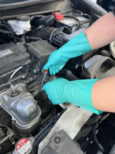 Guantes de Nitrilo de Seguridad Premium para Uso Industrial con Diseño Extra Grueso, Resistencia Química y Resistencia a Pinchazos - Product Image 4