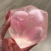 En stock : Jouet Squishy en Maltose Grand Cube, Thème Bloc de Glace Mochi Fraise Rafraîchissant d'Été, Anti-stress, Cadeau