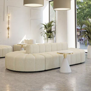 Ensemble de canapés de style nordique <span class=keywords><strong>avec</strong></span> tabourets de bar, <span class=keywords><strong>table</strong></span> à manger et chaises – Mobilier commercial durable pour café et restaurant - Product Image 3